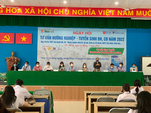 Ngày hội Tư vấn tuyển sinh trực tiếp và Hướng nghiệp  đại học – cao đẳng tại Trường THPT Phước Kiển năm 2022